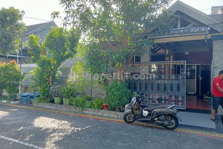 Dijual Rumah Perumahan Row Jalan Besar di Manukan Surabaya