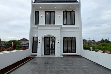 Dijual Rumah Baru Dalam Komplek One Gate di Jatibening Bekasi