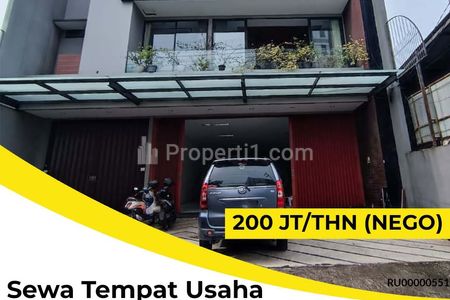 Disewakan Tempat Usaha Raya Kedungsari, Tegalsari, Surabaya Pusat, Lokasi Strategis di Jalan Raya Utama Kawasan Komersial, Pusat Kota Surabaya