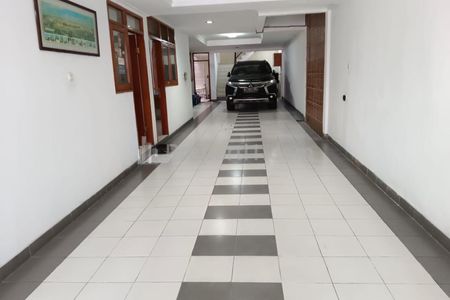 Disewakan Rumah di Cluster Palmerah Residence Jakarta Barat, Lokasi Staregis Dekat Sudirman Semanggi Jakarta