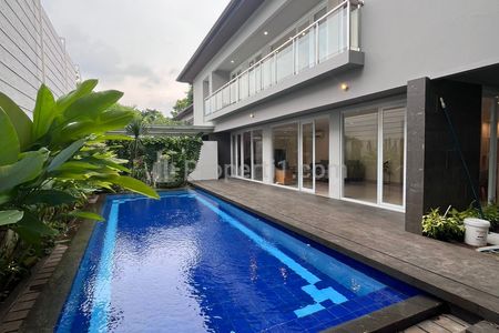For Rent Modern House, 5 Bedroom with Private Pool in Compound Area, Cilandak Jakarta Selatan
