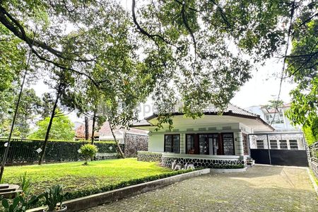 Dijual Rumah Belanda Hitung Tanah Dekat Gedung Sate Kota Bandung