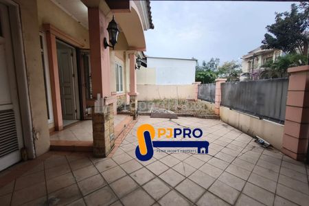 Dijual Rumah Bagus Besar di Bulevar Harapan Indah Bekasi