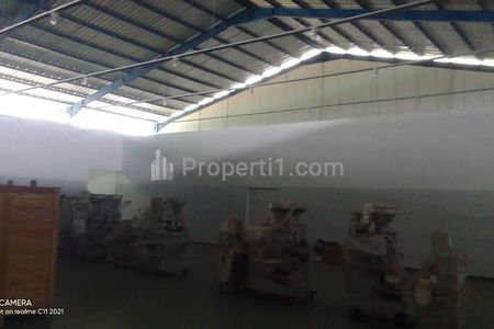Dijual Ex Pabrik Roti di Desa Waung, Kabupaten Nganjuk