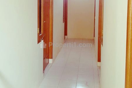 Sewa Kost Naomi denngan Kamar Mandi Dalam, di Setiabudi Jakarta Selatan, Dekat Kota Casablanca Mall