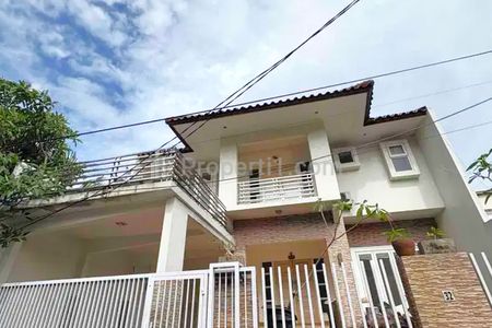Sewa Rumah Murah di  PONDOK KUWERA PASAR REBO Jakarta Timur - 2 Lantai, SEMI FFurnished (ignatius.rucat)