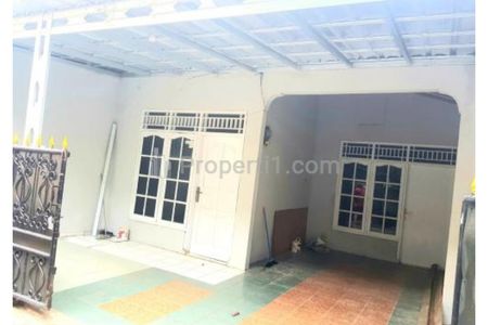 Disewakan Rumah Bertingkat Pondok Kelapa, Jakarta Timur - Nego 45 Juta /Tahun