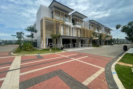 Dijual Rumah Mewah Hoek Furnish di BSD City Tangerang
