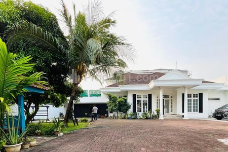 Disewakan Rumah 5+1BR di Pondok Labu, Jakarta Selatan