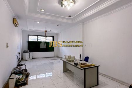 Dijual Ruko 4 Tingkat Siap Huni di Komplek Multatuli Indah Daerah Polonia - Katamso