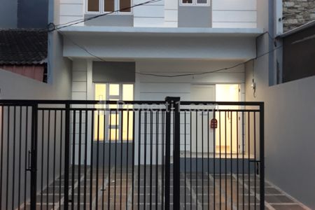 Jual Rumah Janur Kuning Kelapa Gading Jakarta Utara