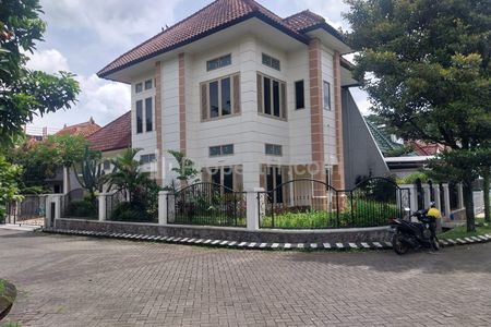 Dijual Murah Rumah di Permata Jingga Suhat Malang, One Gate Luas Tanah 325 m2