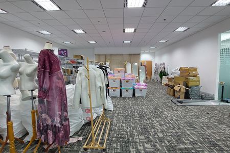 Dijual Ruang Kantor Grade A, Holland Village, Jakarta Pusat