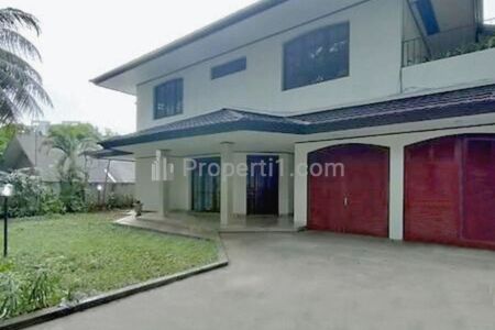 Disewakan Rumah di Area Kebayoran Baru Jakarta Selatan SSP245