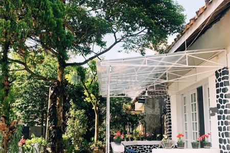 Jual Rumah Belanda Terawat Lokasi Strategis di Bandung Wetan, Sayap Riau Bandung Dekat Gedung Sate Bandung