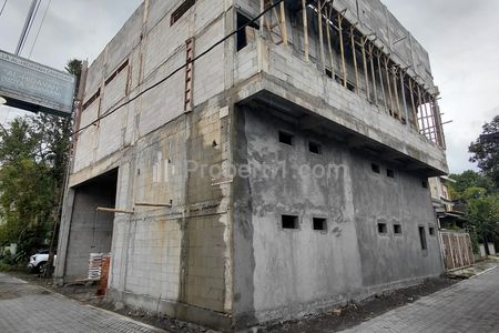 Jual Kost Eksklusif Mezzanine Baru 16 Kamar Full Furnish Seputar Jl. Kaliurang Km 12 Yogyakarta Dekat UII, AL AZHAR CAIRO