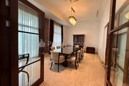 For Rent Apartment Pakubuwono Residence – 3 BR Fully Furnished
