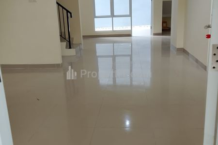 Dijual Rumah BSD Griya Loka Sektor 1.1 Kondisi Rapih Siap Huni di Tangerang Selatan