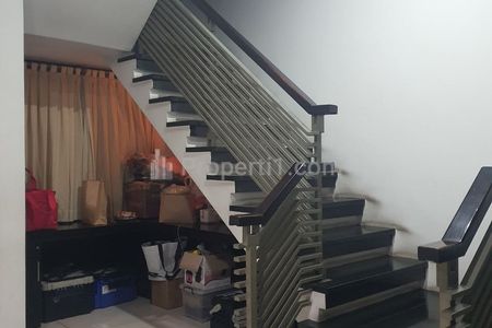 Jual Rumah Minimalis Singgasana Pradana Dekat Mekarwangi Bandung