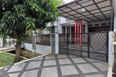 Dijual Rumah Second Dalam Komplek Asri di Jatiwaringin Bekasi