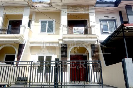 Sewa Rumah Murah 2 Lantai Pontianak Selatan