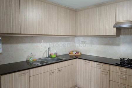 For Rent Apartment Sudirman Tower Condominium 3 Bedrooms Fully Furnished, Cheap, Ready to Move In