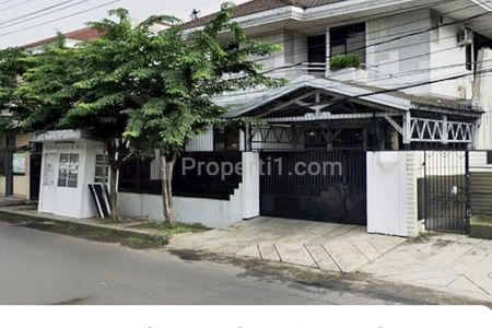 Dijual Rumah Raya Satelit, Sukomanunggal, Surabaya Barat - Hadap Nol Jalan Raya Komersial Area Cocok Buat Segala Usaha / Dibangun