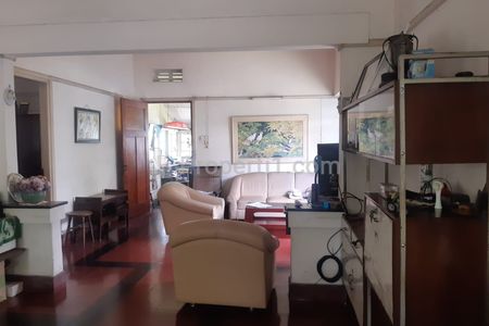 Dijual Rumah di Supratman, Dekat Gedung Sate Bandung