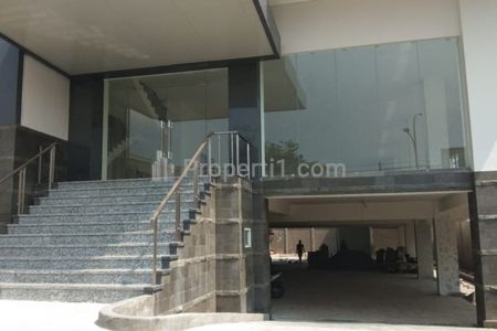 Jual Gedung Baru di Pramuka Raya Matraman Jakarta Timur