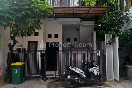 Disewakan Rumah Semi Furnished Sangat Strategis di Lenteng Agung, Jakarta Selatan