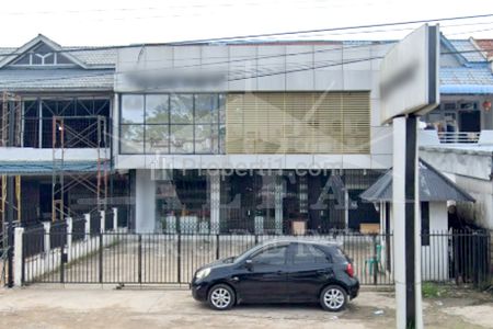 Sewa Ruko Gandeng Sangat Luas Cocok Bikin Usaha Cafe, Kuliner, Showroom di Jalan Arteri Supadio, Pontianak