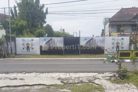 Jual Tanah Murah Strategis Pinggir Jalan Batikan Yogyakarta Dekat XT Square, UST, UTY, UAD