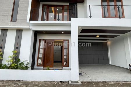 Dijual Rumah Mewah 2 Lantai di Maguwoharjo Sleman, Dekat RS HERMINA Yogyakarta