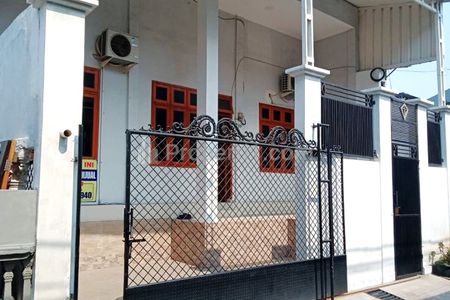 Sewa Rumah Murah di Jakarta Utara, Cilincing, Semper Barat - JL CISANGGARUNG II Blok D - 2 Lantai, Semi Furnish (samuel.rudianto)