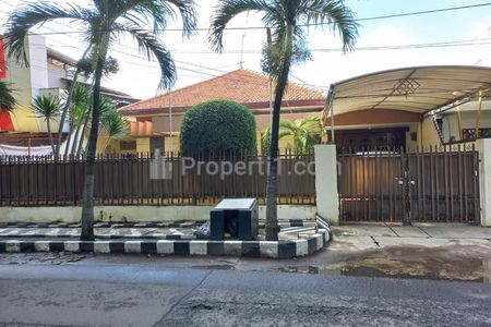 Rumah Dijual Manunggal Kebonsari Surabaya Lokasi Strategis Pinggir Jalan Raya