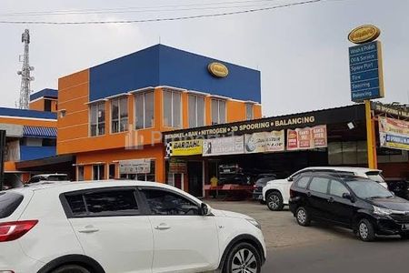 Dijual Bengkel + Carwash di Pondok Jagung Timur, Tangerang Selatan – Jalan Utama