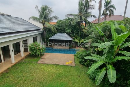 Sewa Rumah di Cipete, Jakarta Selatan - Dekat Stasiun MRT, Sekolah Perancis - Ada Kolam Renang & Halaman Luas