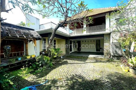 Jual Rumah Hoek + Paviliun di Jln Lc Noja,  Gatot Subroto Timur, Denpasar, Bali - LT 350 m2 - LB 365 m2 - SHM