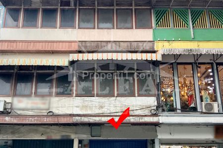 Disewakan Ruko Siap Pakai Strategis Pusat Bisnis di Jalan Agus Salim Pontianak