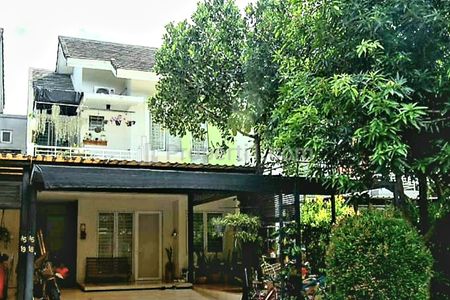 Jual Rumah 2,5 Lantai dengan Balkon, Rooftop, Siap Huni di Cluster Pavilion Residence, BSD City Tangerang Selatan - LB 240 m2, LT 152 m2, SHM