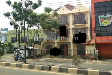 Jual Ruko Pinggir Jalan Raya dan Siap Pakai di Cirendeu, Ciputat Timur, Tangerang Selatan