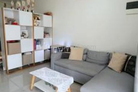 Rumah Disewakan di Perumahan Symphonia Cluster Verdi Pagedangan Tangerang - Tipe 2+1 Kamar Furnished