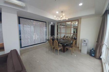 Jual Apartemen Menteng Park Exclusive 3 BR Luas 173 m2 (Big Size, Custome 2 Unit Make it 1, Special Unit with City View) || PESAH: 0878-8881-8271