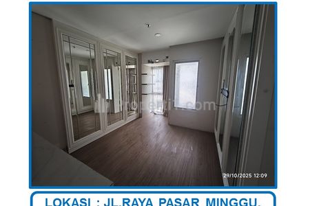 Jual Apartemen Nifarro Park 2 BR Semi Furnished di Jl. Raya Pasar Minggu No. 18, Jakarta Selatan