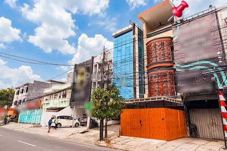 Dijual Cepat Rumah Kost Exclusive 24 Kamar (Full Penghuni), Nilai ROI 9% Per Tahun - Lokasi Premium di Tanjung Duren, Jakarta Barat