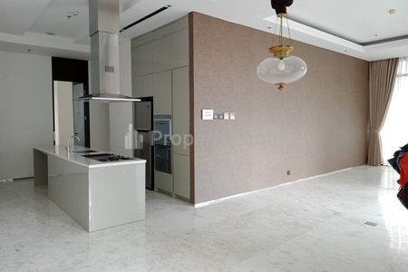 Sewa Apartemen Senopati Suite Dekat Sudirman, Jakarta Selatan - 3+1BR Semi Furnished