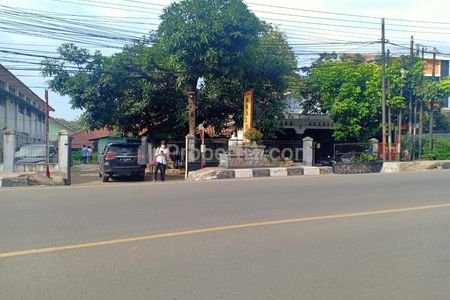 Jual Rumah Tua Jalan Veteran Raya Purwakarta Jawa Barat