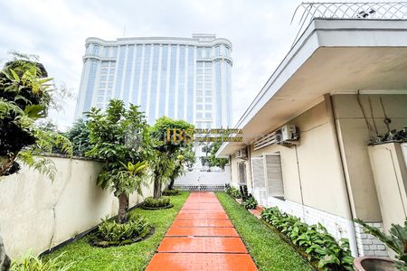 Dijual Rumah di Jalan P. Diponegoro Depan Hotel Adimulia Medan (Lokasi Sangat Strategis)