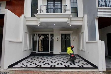 Dijual Rumah Cluster 3 Lantai Brand New di Jagakarsa Jakarta Selatan