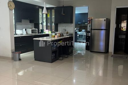 Jual Rumah Minimalis Rapi di Janur Elok Kelapa Gading Jakarta Utara - 5 BR Semi Furnished